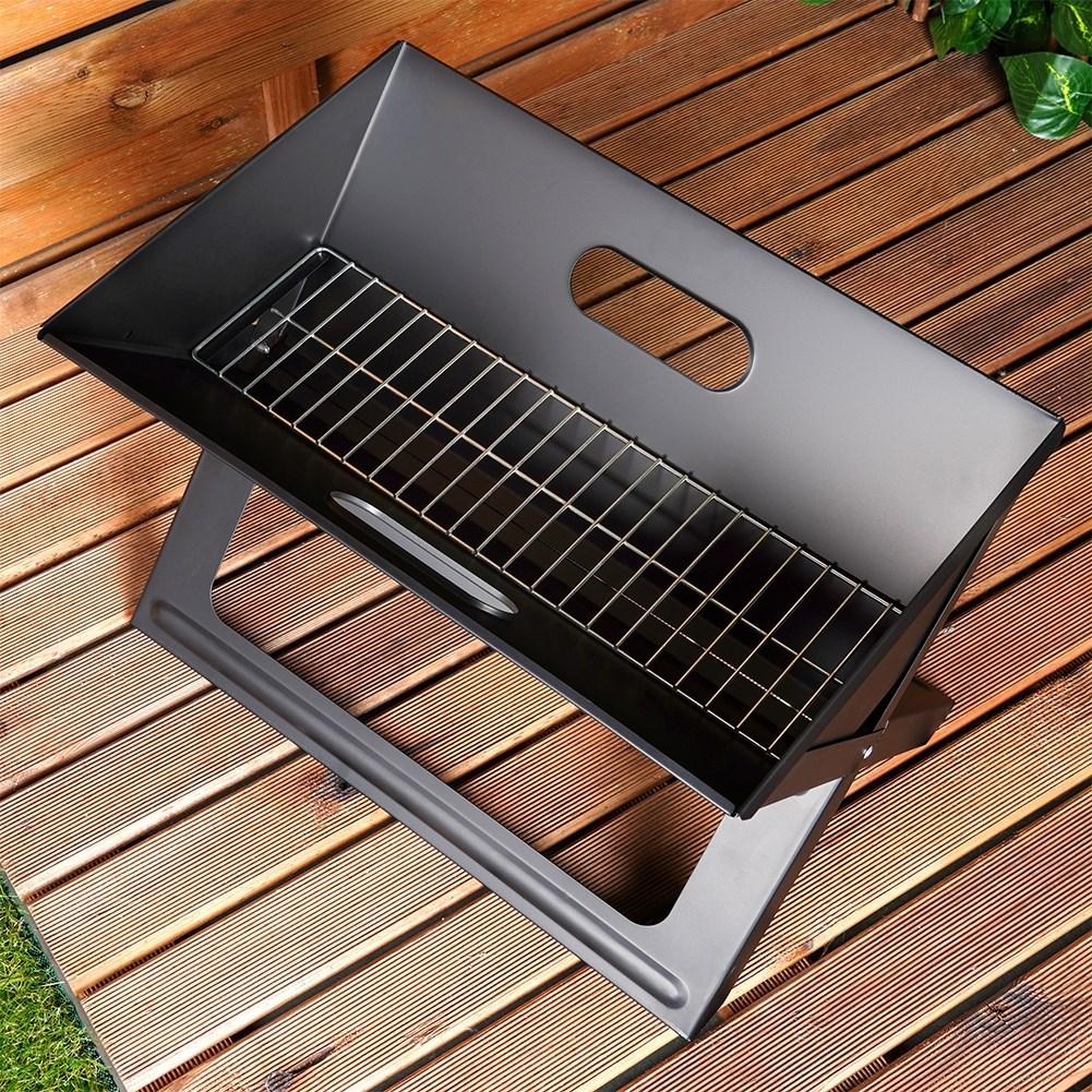 Portable charcoal grill: foldable to 3.5 cm with handle