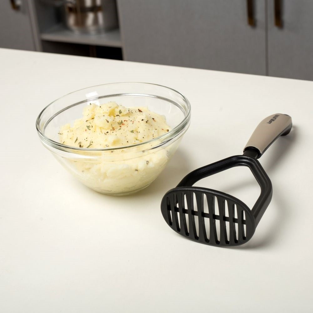 Potato masher in durable thermoplastic for mash and purée
