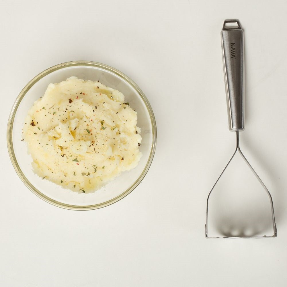 Potato masher in stainless steel, dishwasher safe