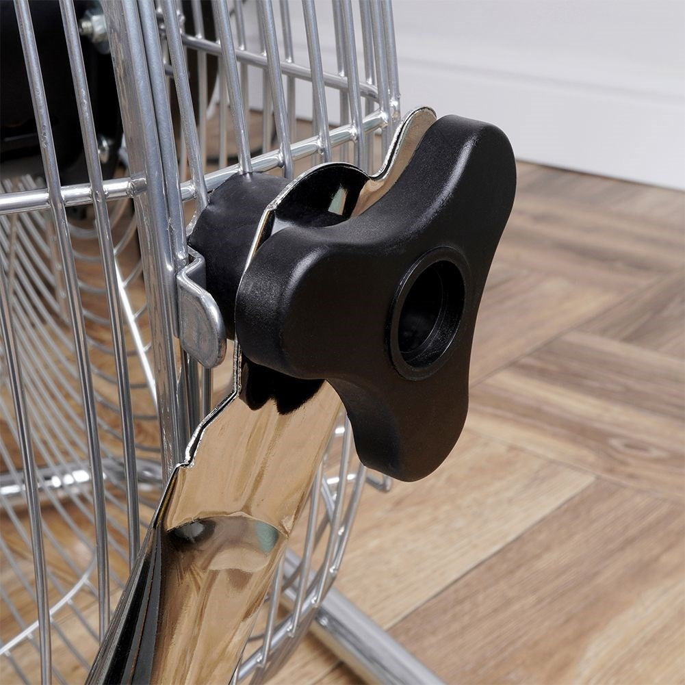 Powerful metal floor fan with 110W and three speeds