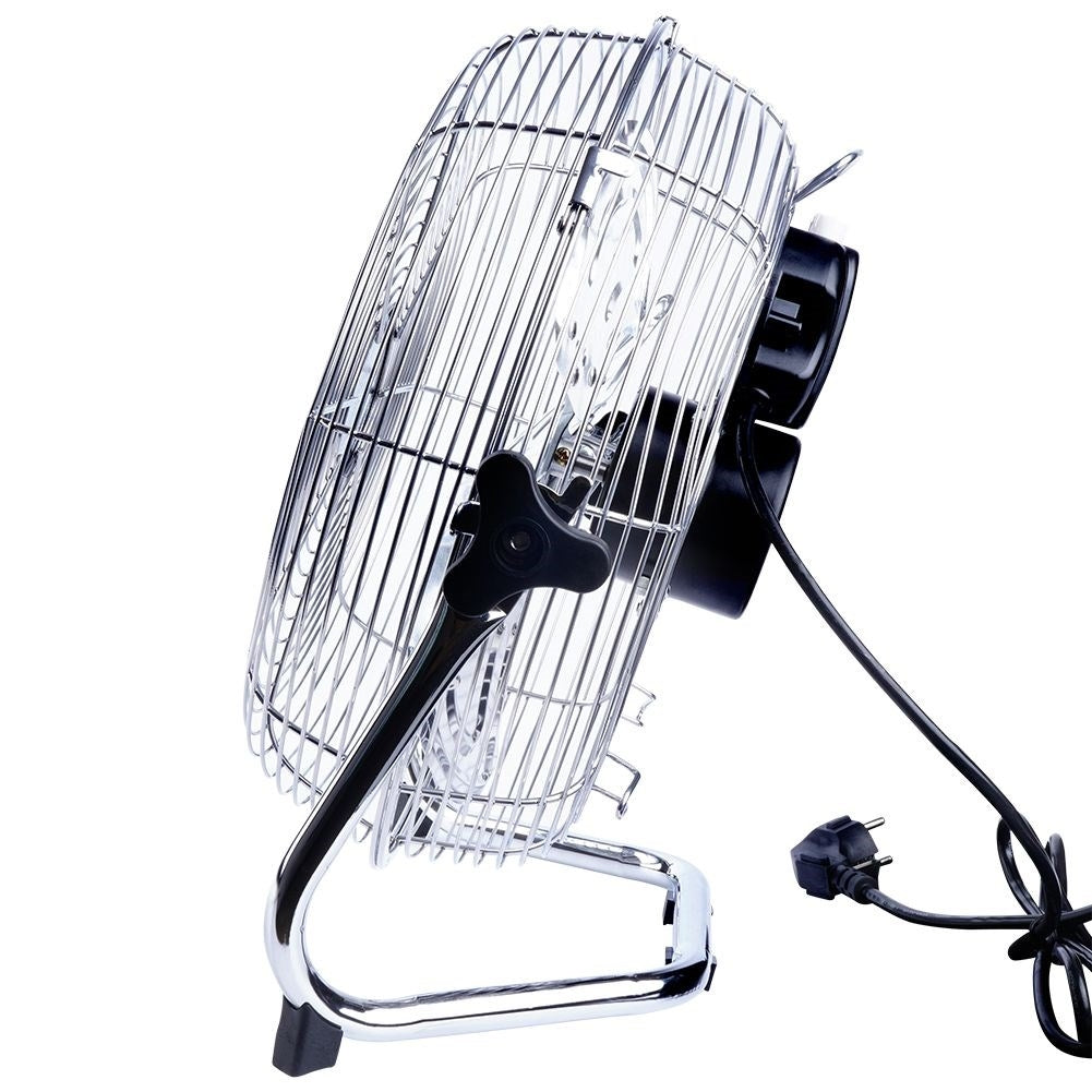 Powerful metal floor fan with 3 speeds, 110W cooling capacity