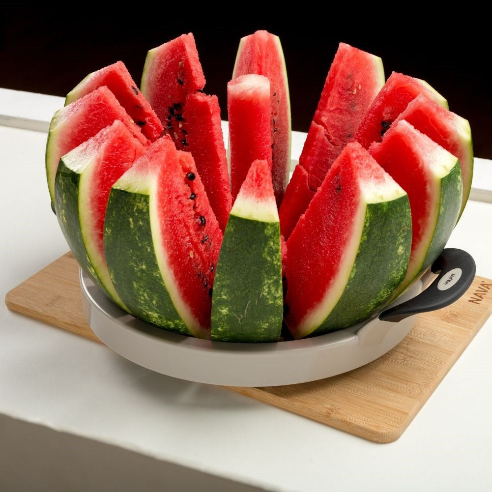 Powerful slicer for easy watermelon slicing