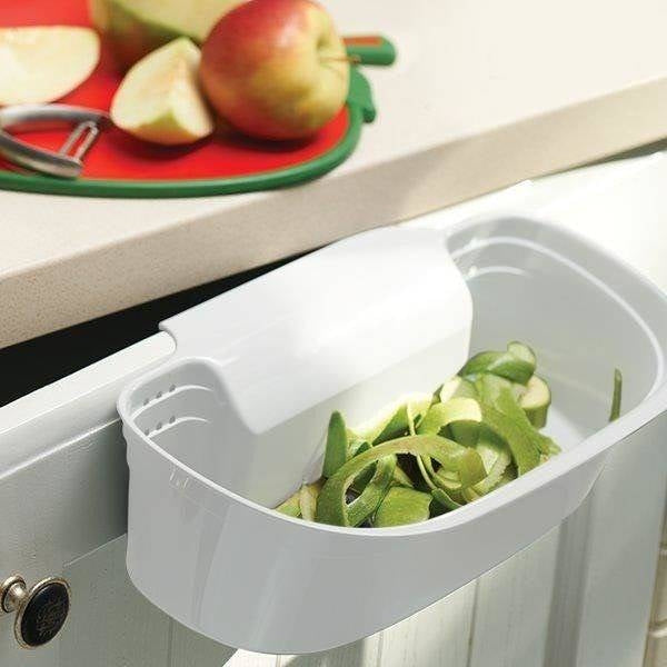 Practical Hanging Basket for Food Waste in Kitchen Cabinets