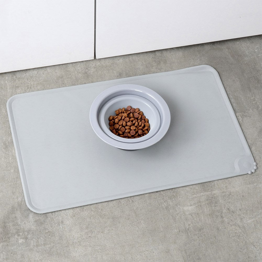Practical Silicone Mat for Dog Food Bowls in Grey