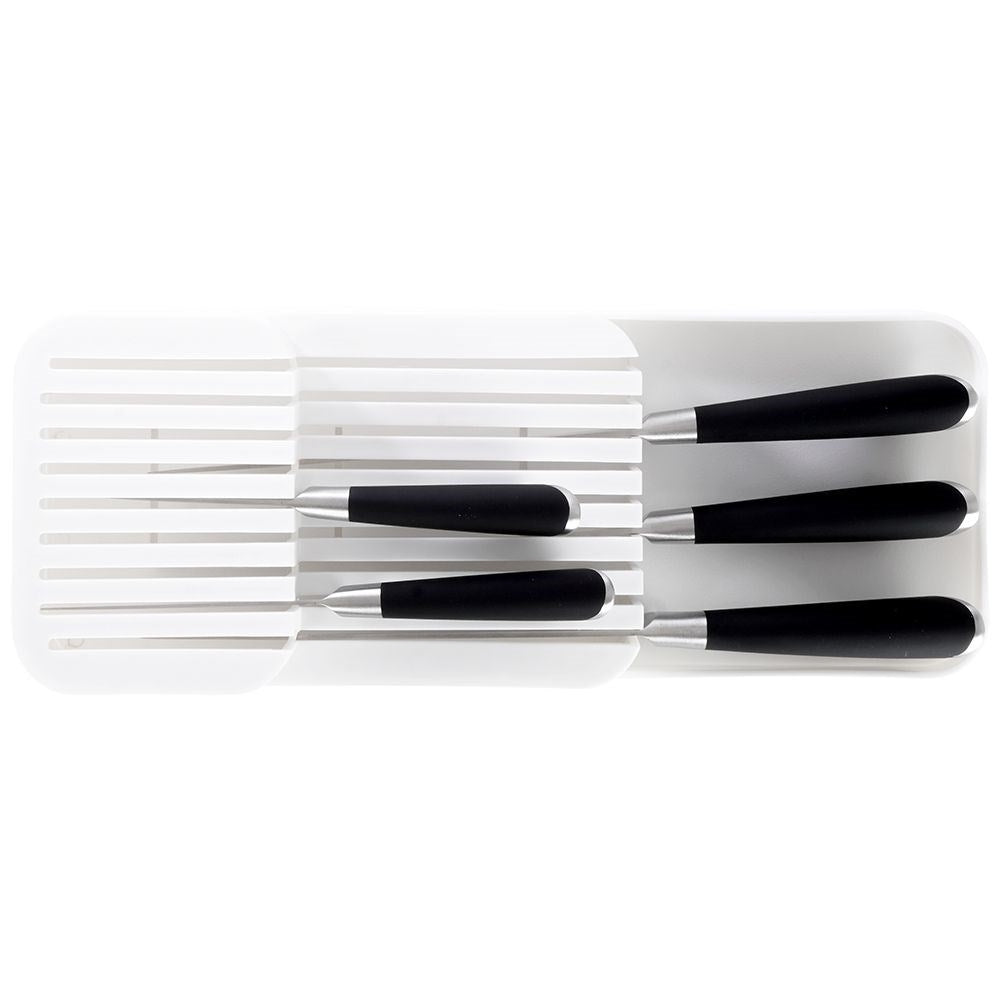 Practical and spacious knife organizer in durable material