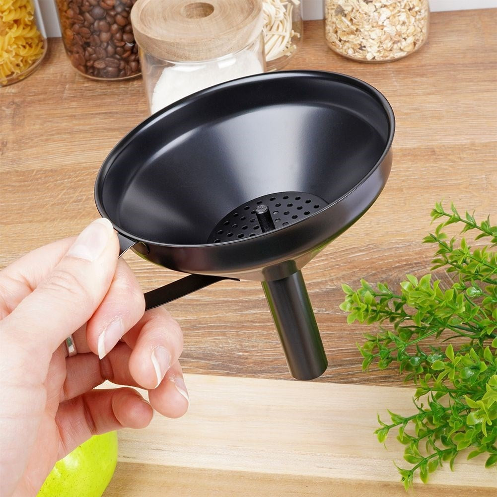 Practical black funnel with stainless steel filter for drinks