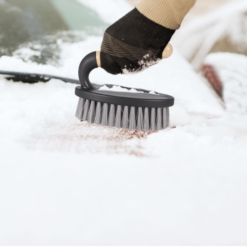 Practical brush with bamboo handle for general cleaning in the home