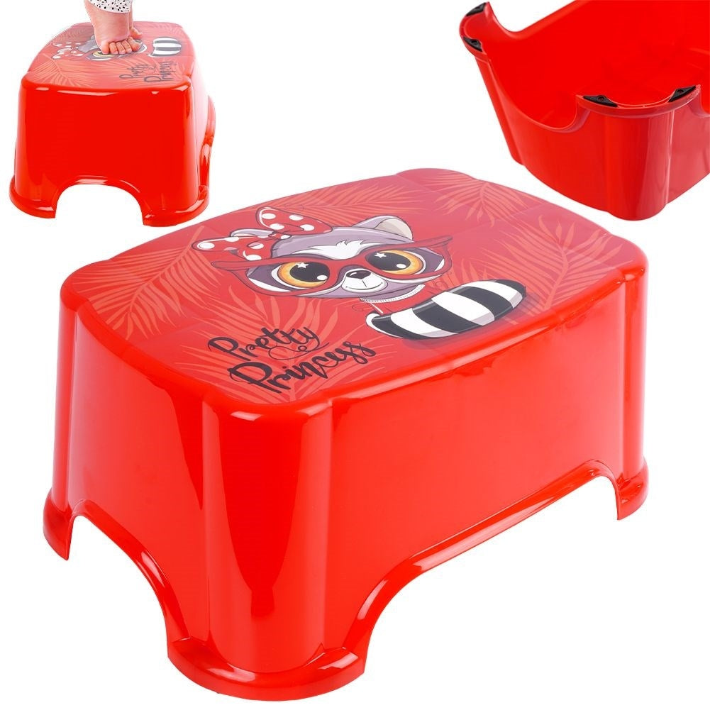 Practical children's stool in red durable plastic for bathrooms and children's rooms