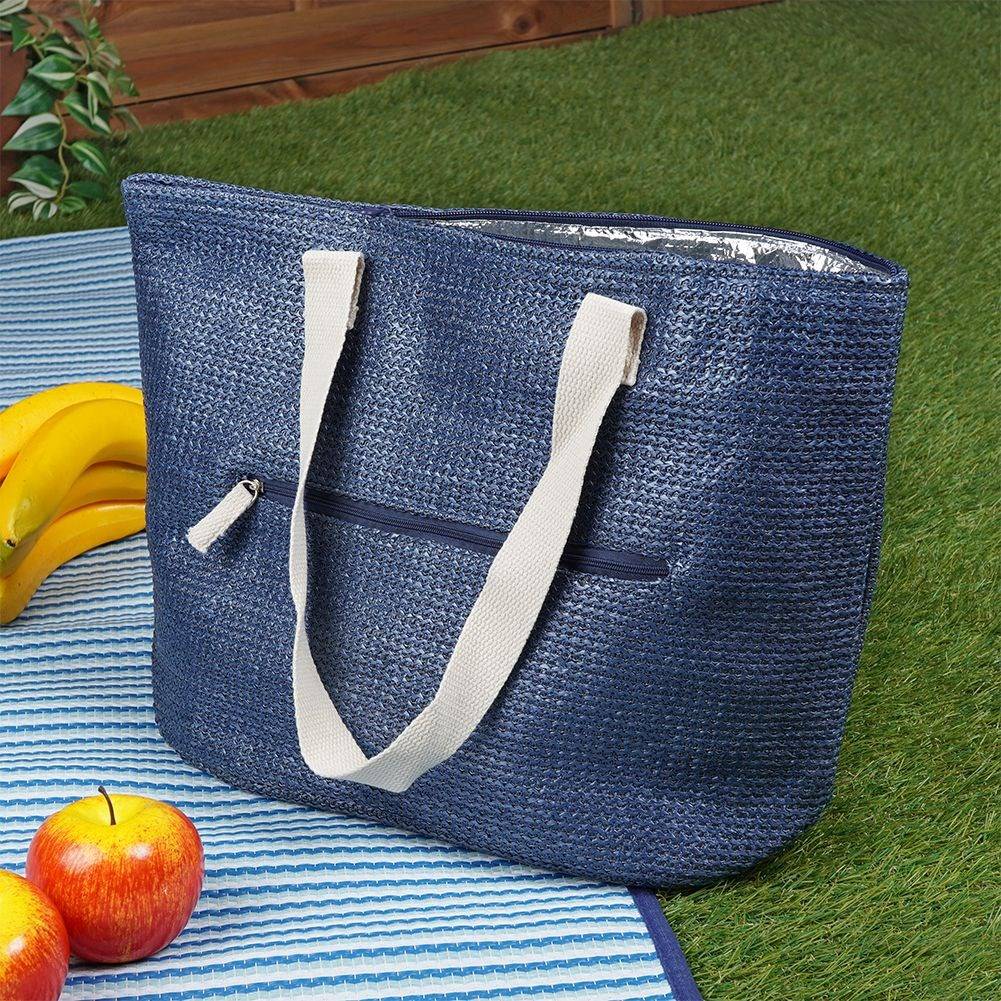 Practical cooler bag for travel, picnics and beach days
