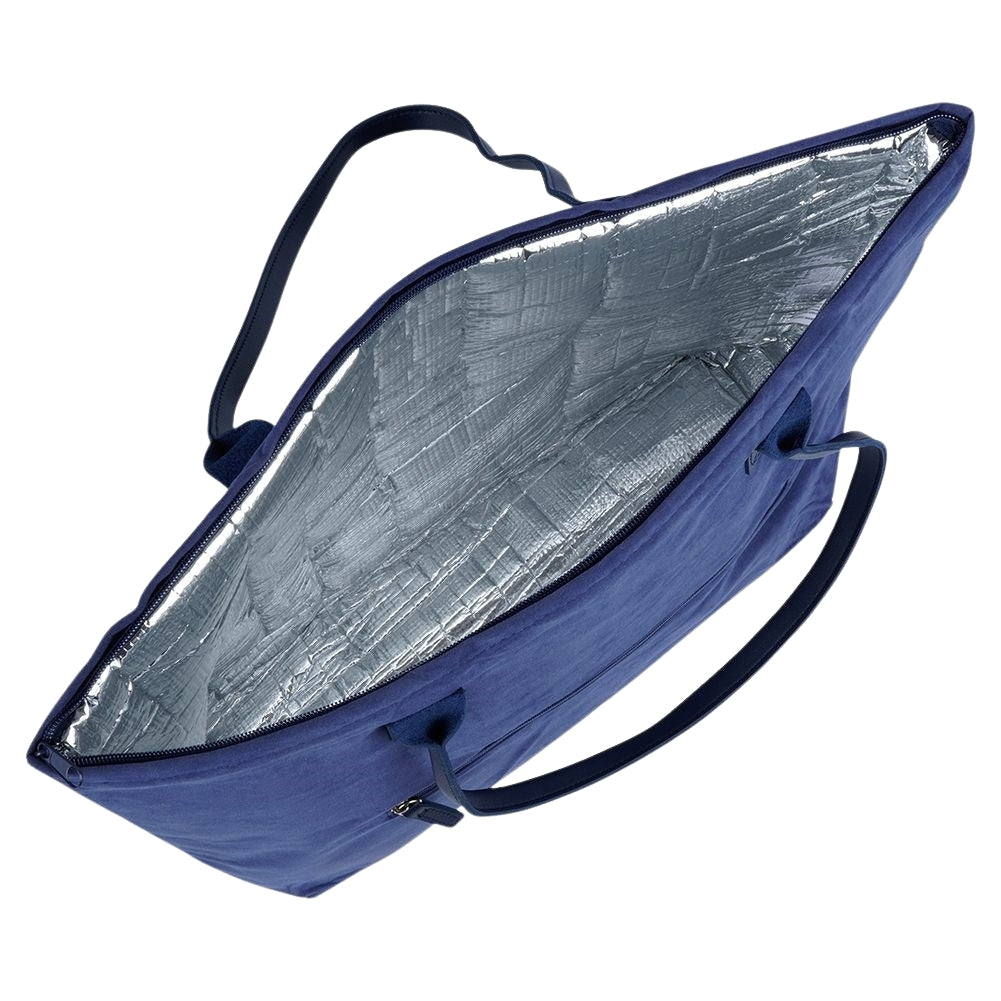 Practical cooler bag for travel, picnics and beach days