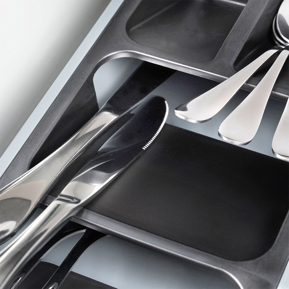 Practical cutlery box: spacious, space-saving and durable