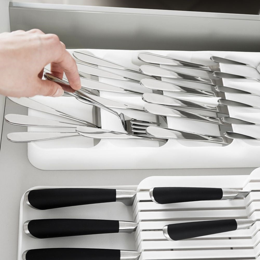 Practical cutlery box that saves space