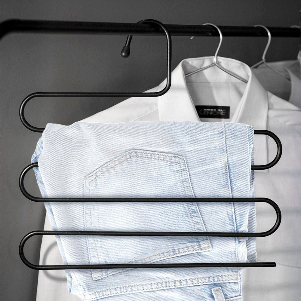 Practical durable trouser hanger for 5 pairs of trousers in black metal