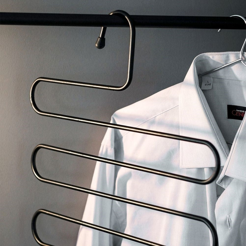 Practical durable trouser hanger for 5 pairs of trousers in black metal
