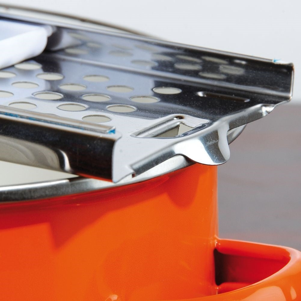 Practical grater for gnocchi and noodles in stainless steel