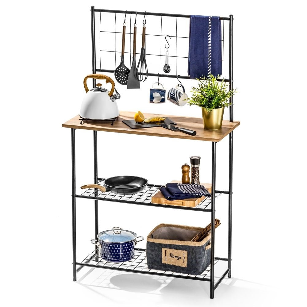 Practical kitchen shelf: Extra storage and work space