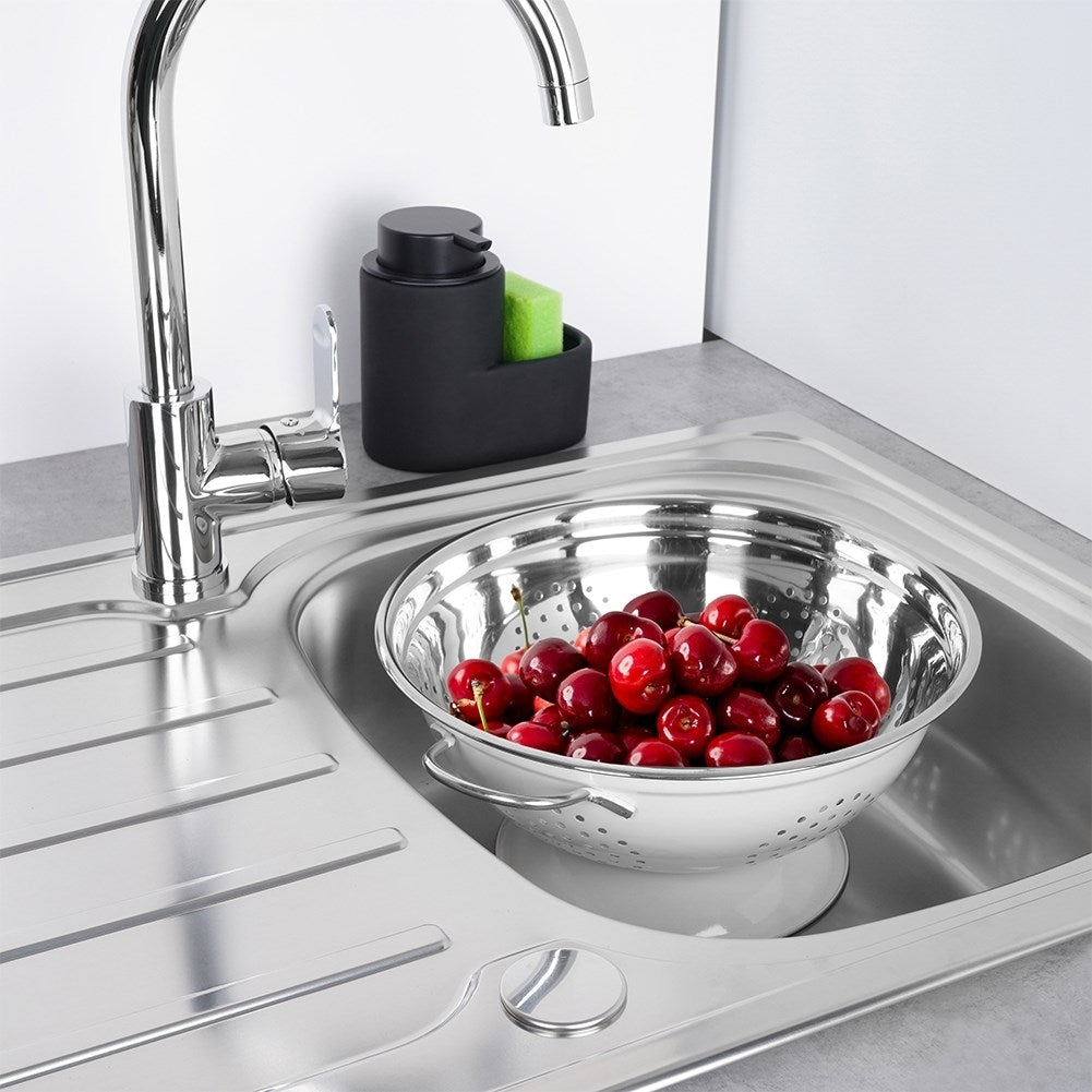 Practical kitchen strainer with two handles in stainless steel
