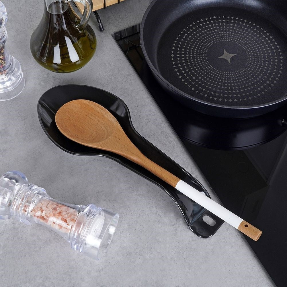 Practical kitchen utensil holder for a clean and organized counter