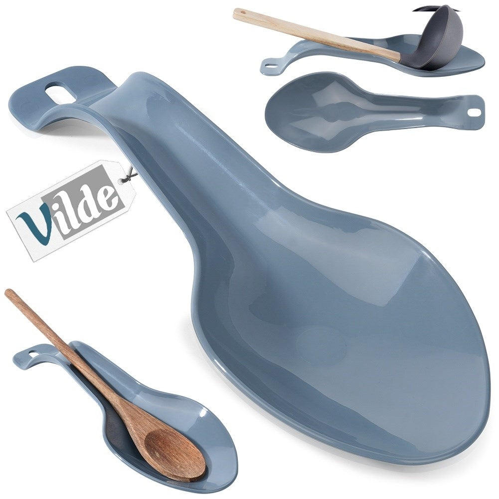 Practical kitchen utensil holder for a clean kitchen counter