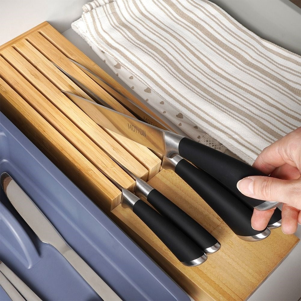 Practical knife organizer in bamboo for 5 knives