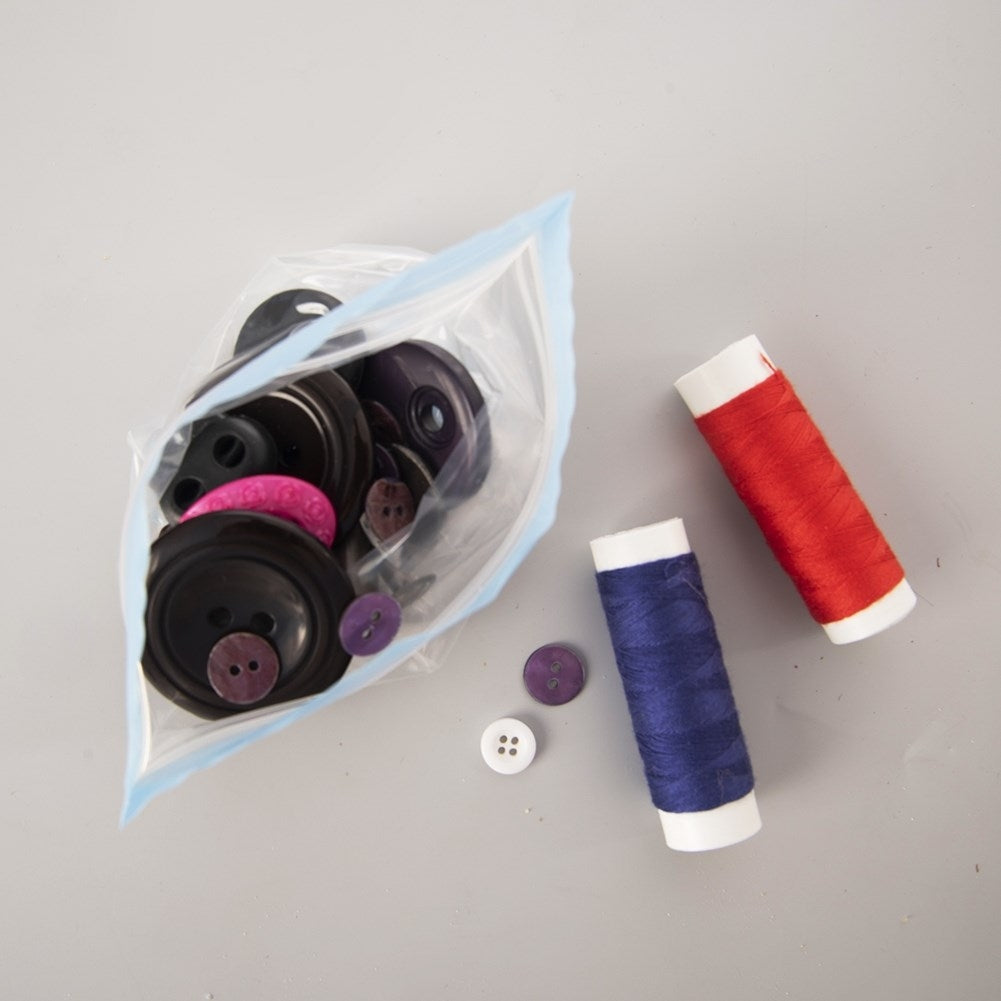 Practical plastic bags with closure for fridge and freezer, 25-pack