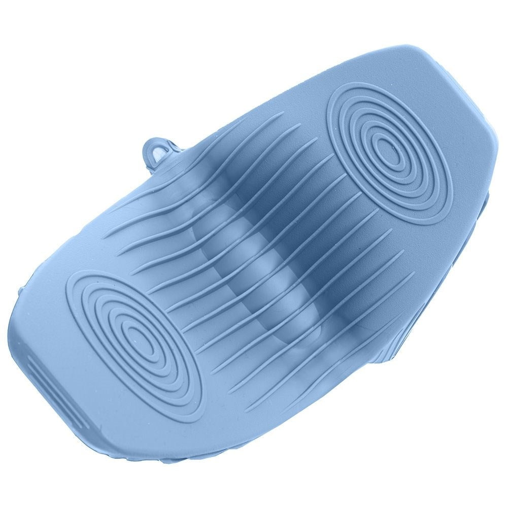 Practical set of 2 oven mitts for safe cooking