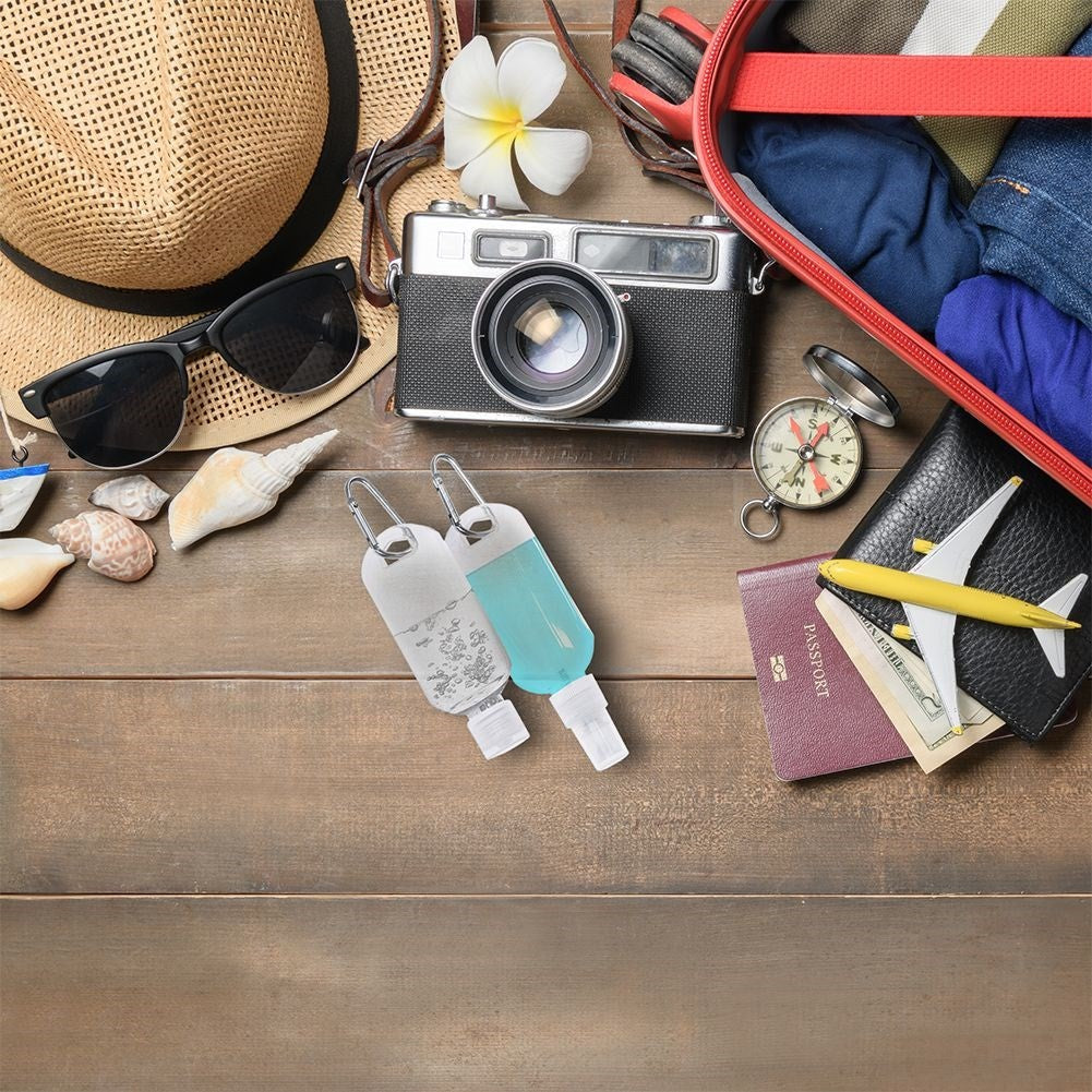 Practical set of hanging cosmetic containers for travel