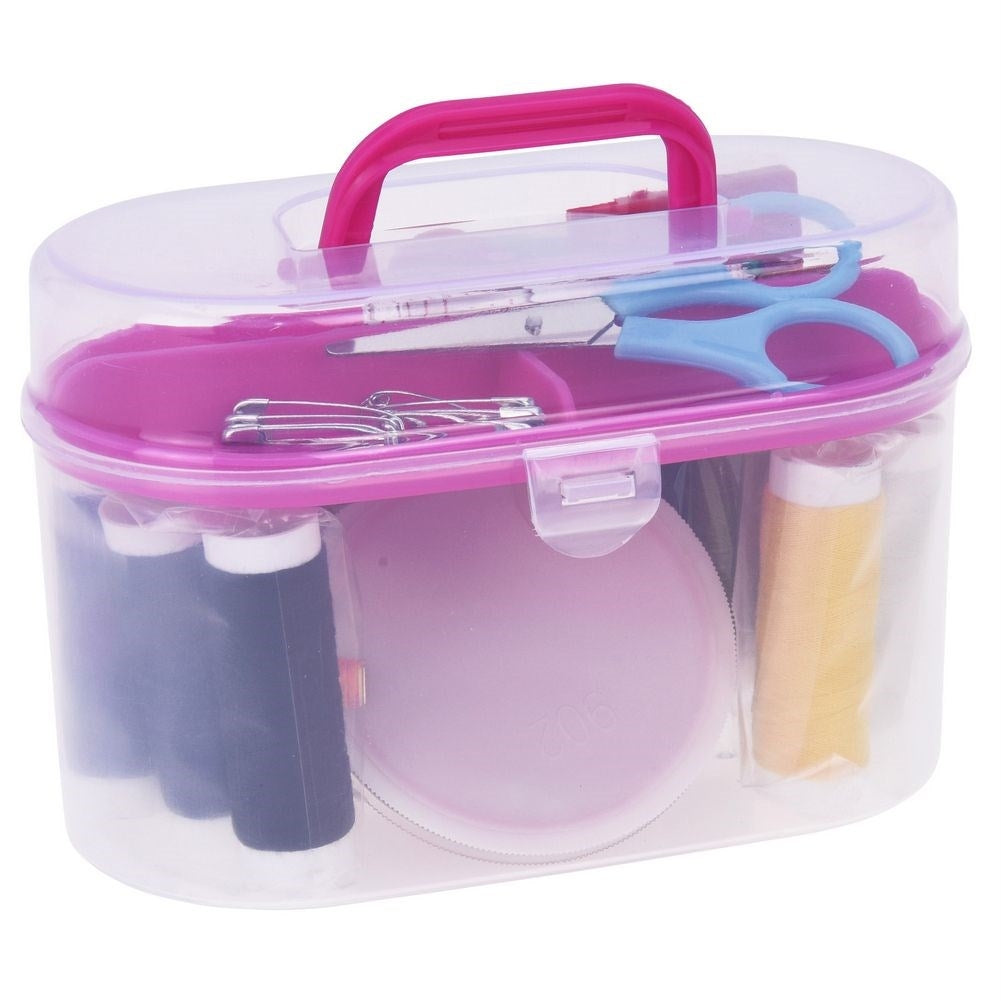 Practical sewing with accessories in transparent plastic