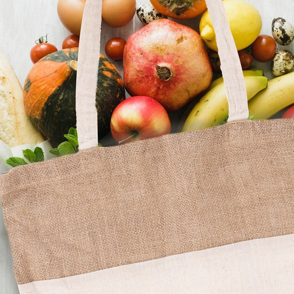 Practical shopping bag in cotton and jute, holds several kilos.
