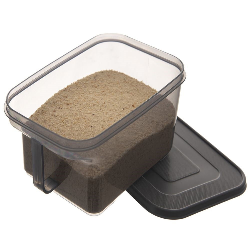 Practical storage box 1.7L with handle and tight lid