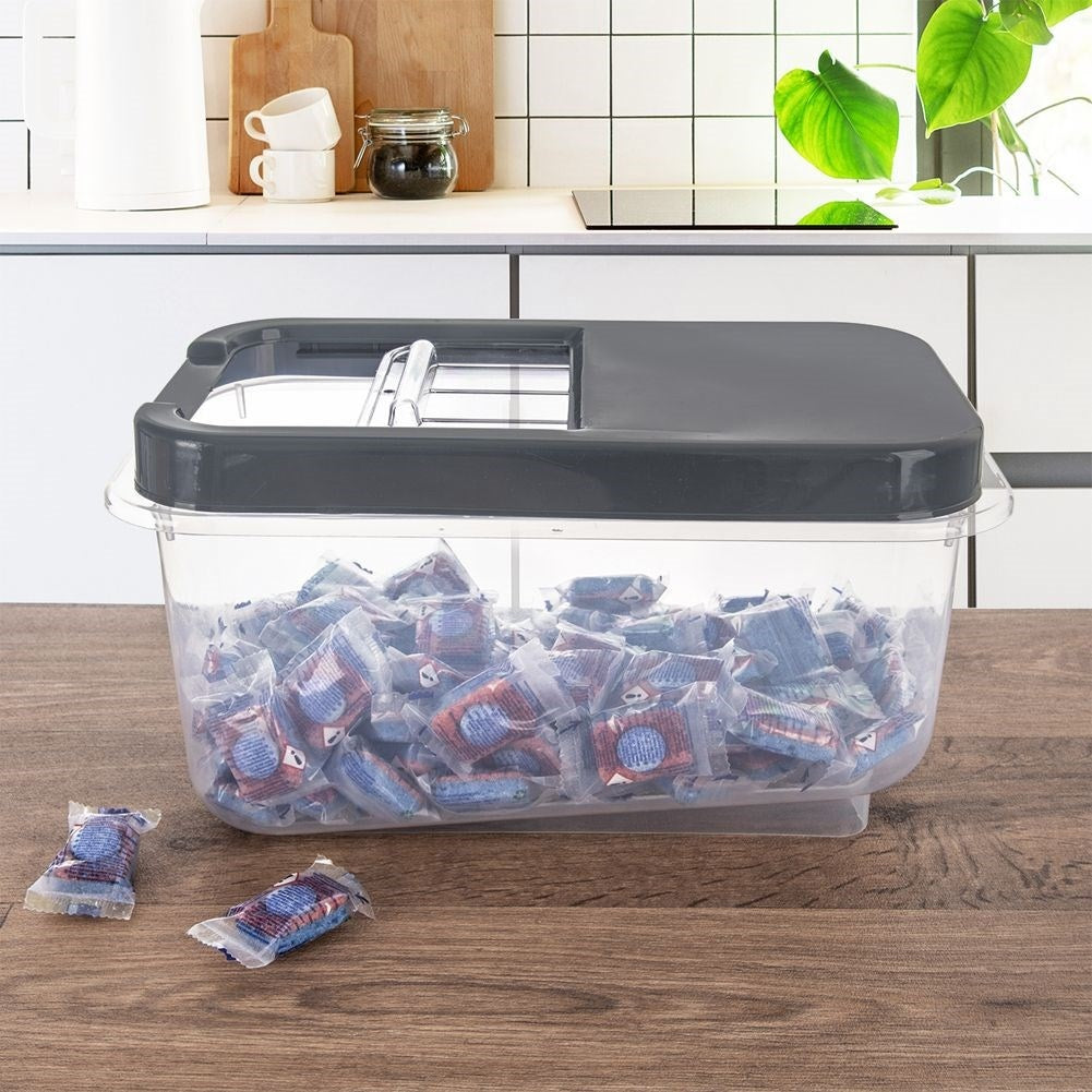 Practical storage box 7.5L with sliding lid, dishwasher safe