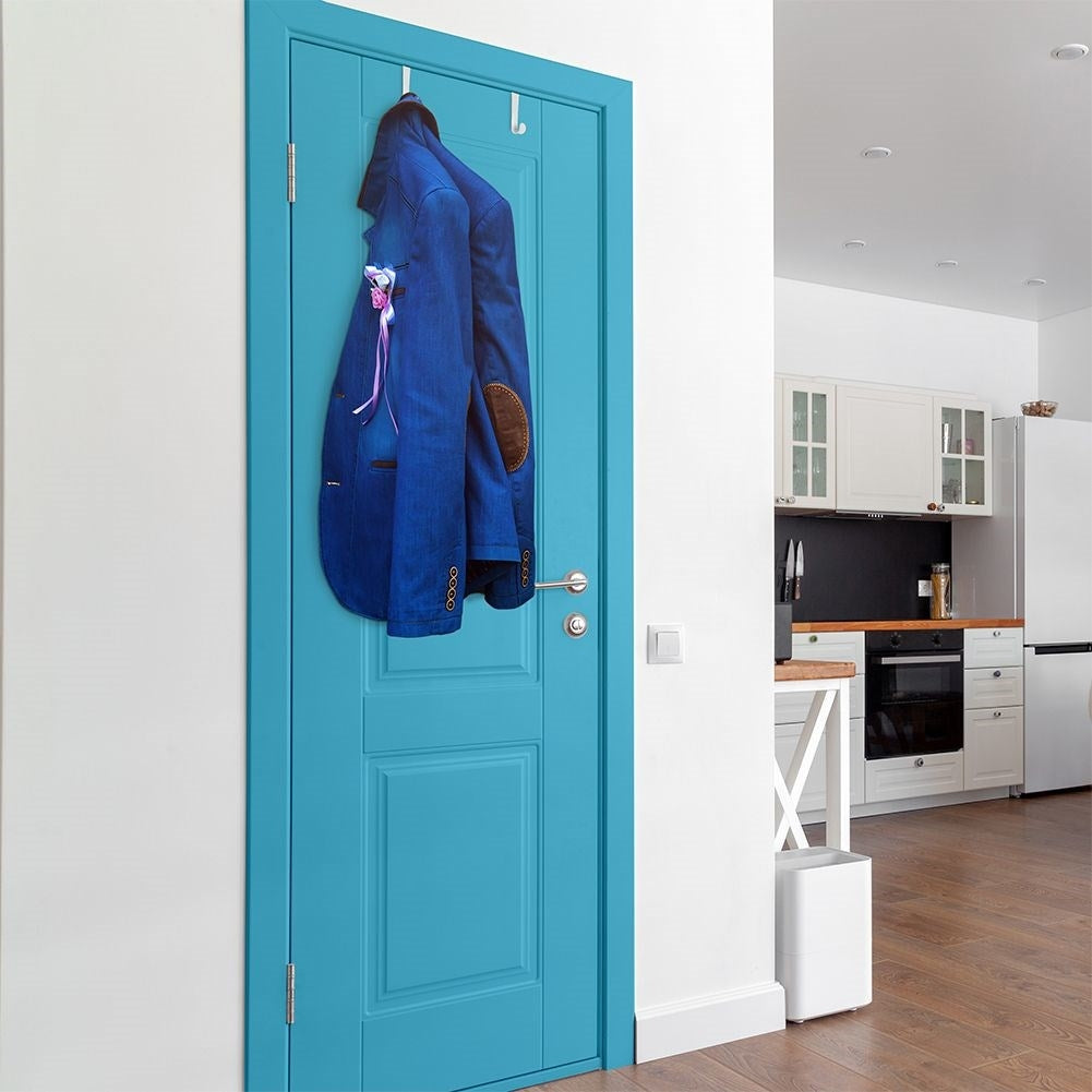 Practical white hooks without drilling for doors