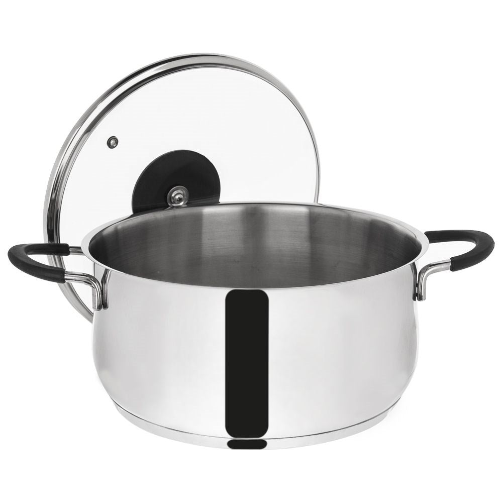 Premium saucepan in stainless steel with steam release lid