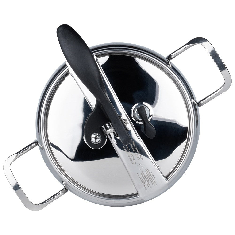 Pressure Cooker: Fast and Efficient Cooking