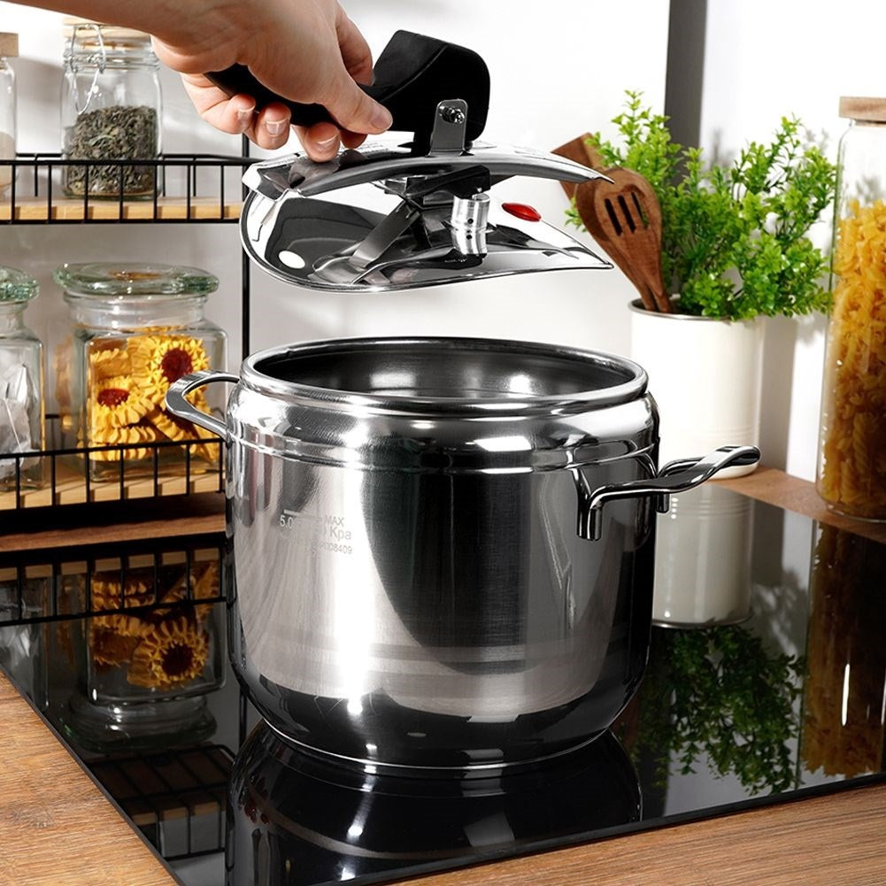 Pressure Cooker - Quick Cooking For Time Saving Meals