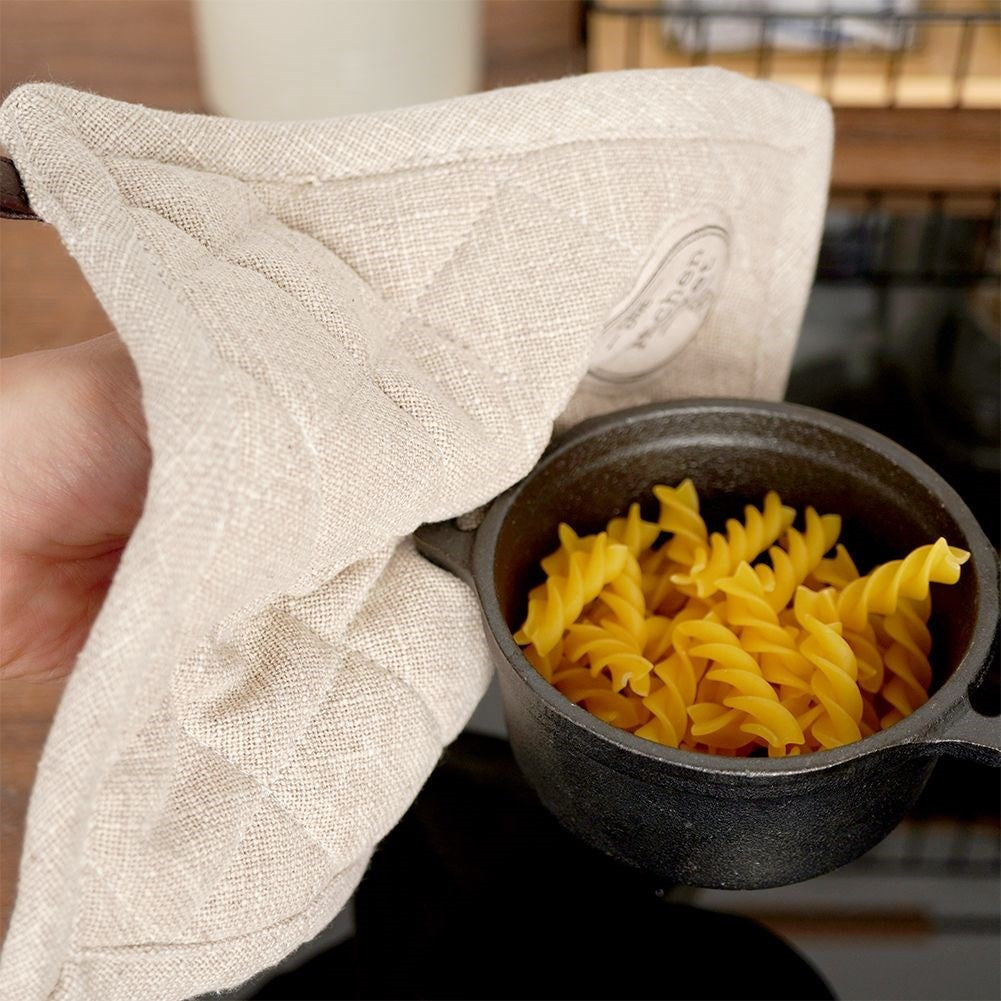 Protective cotton kitchen glove with leather loop for hanging