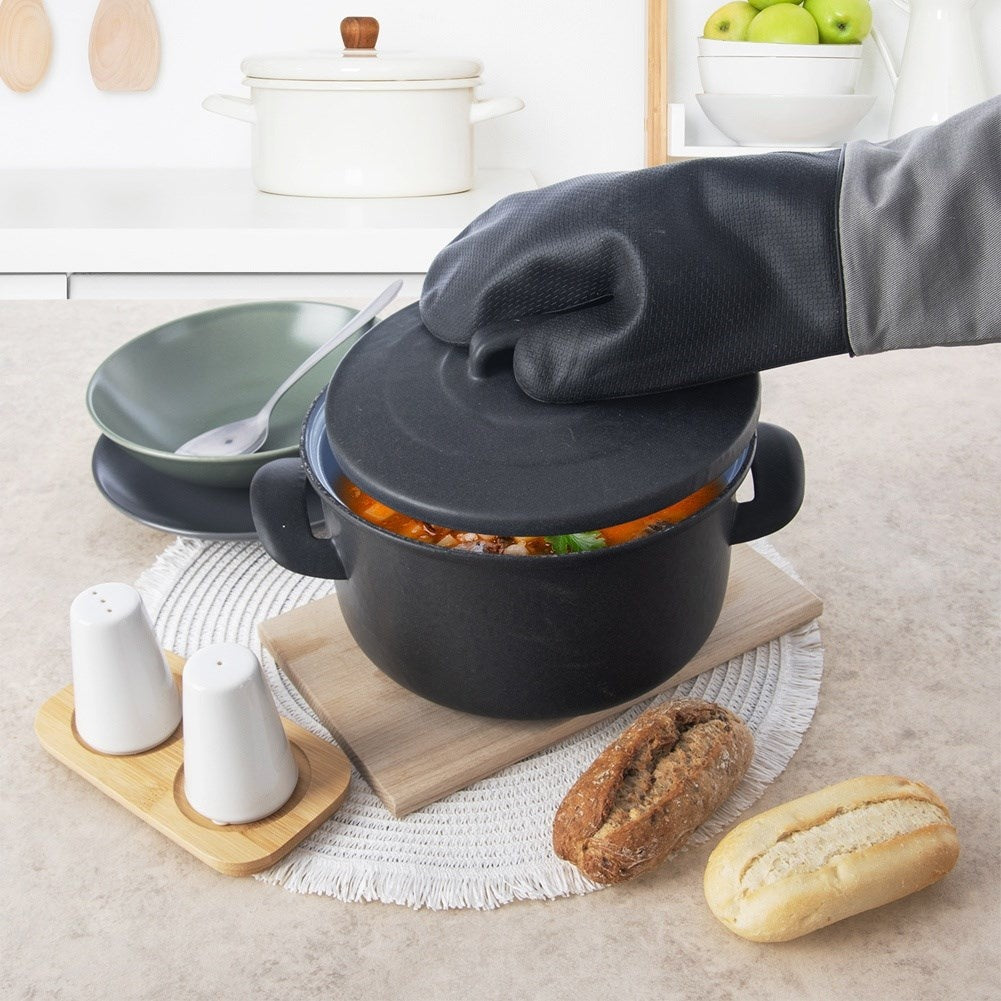 Protective heat-resistant silicone oven mitt with cotton
