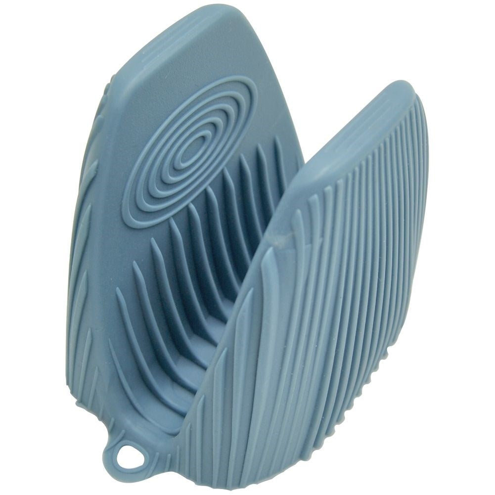 Protective kitchen glove for safe cooking and baking