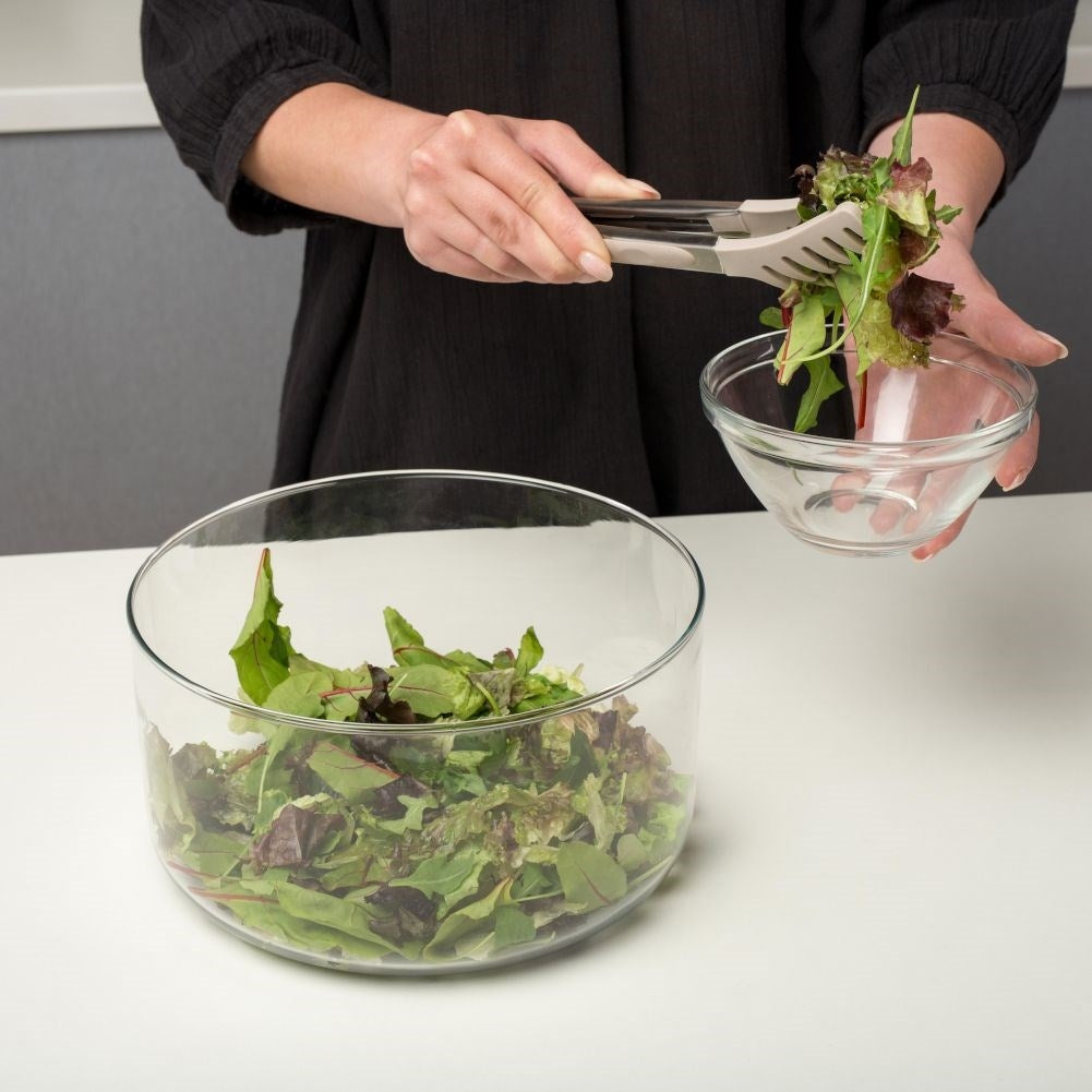 Protective kitchen tongs for gentle handling of spaghetti and salad