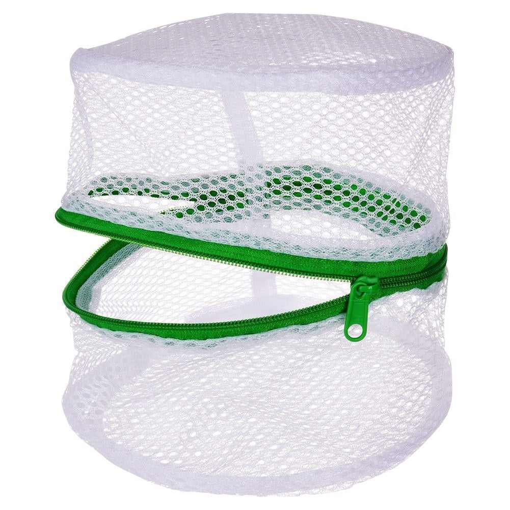 Protective net for delicate clothes with plastic zipper