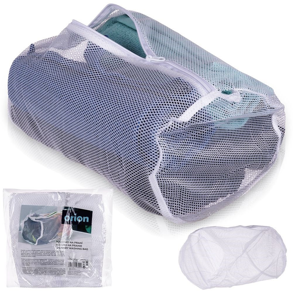Protective net with zipper for delicate clothes in the wash