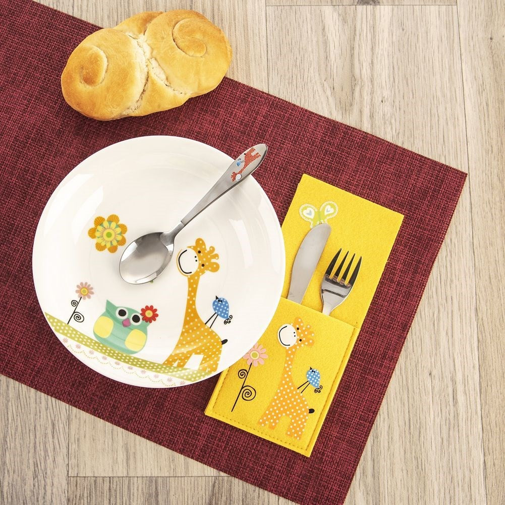 Rectangular felt cutlery case with a cute giraffe motif