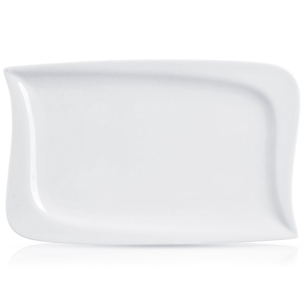 Rectangular porcelain dish for starters and desserts