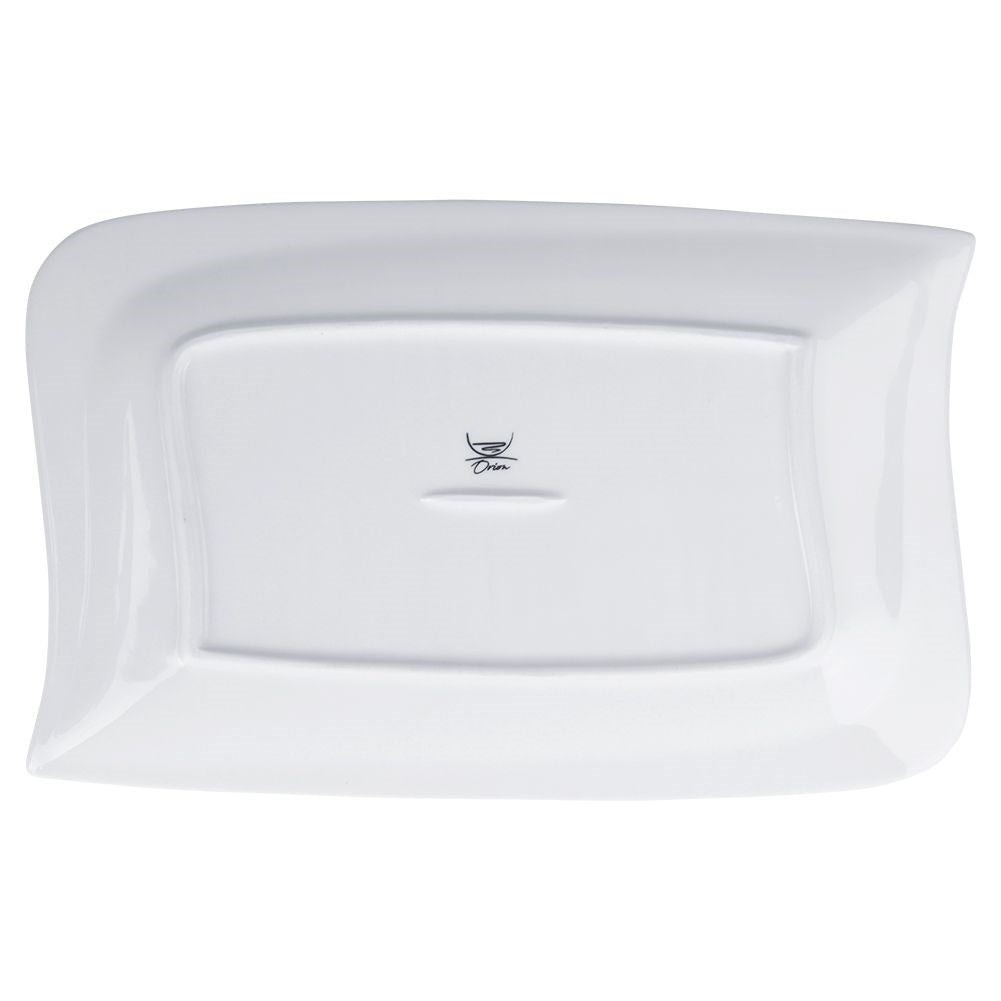 Rectangular porcelain dish for starters and desserts