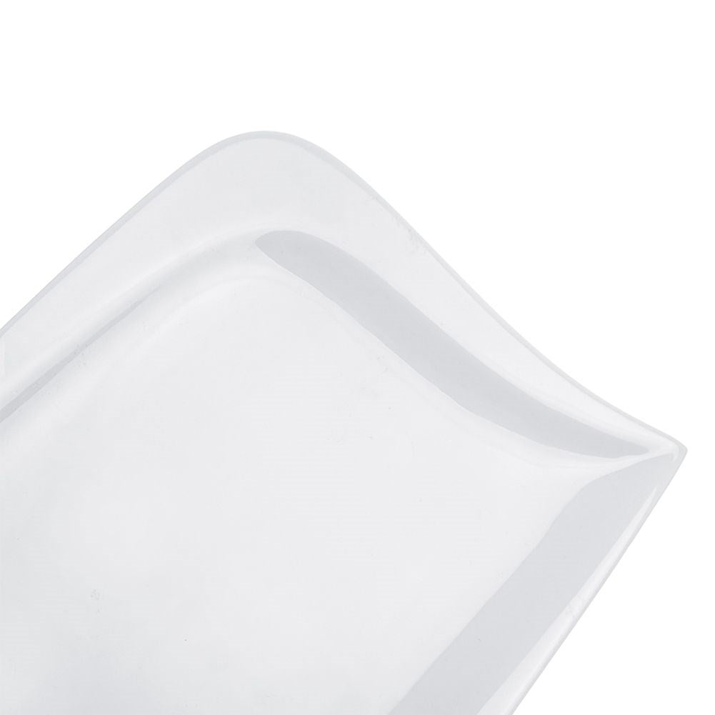 Rectangular porcelain dish for starters and desserts