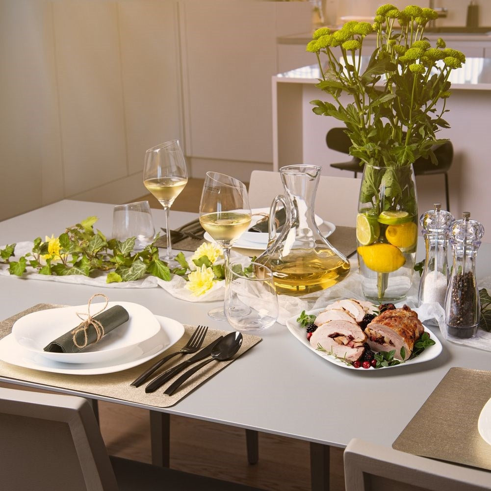 Rectangular white glass bowl for serving starters and desserts