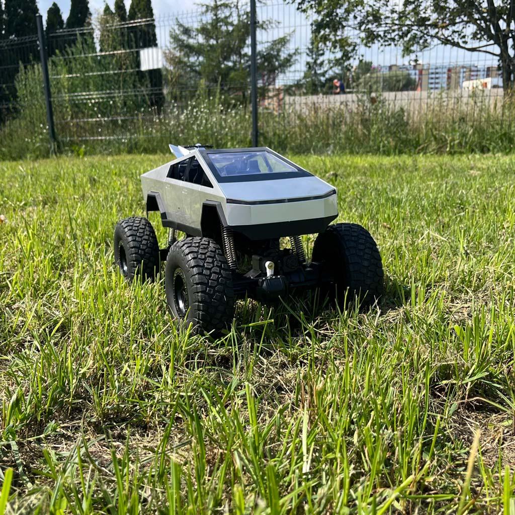 Remote Control 1:8 Climbing Truck, 2.4GHz