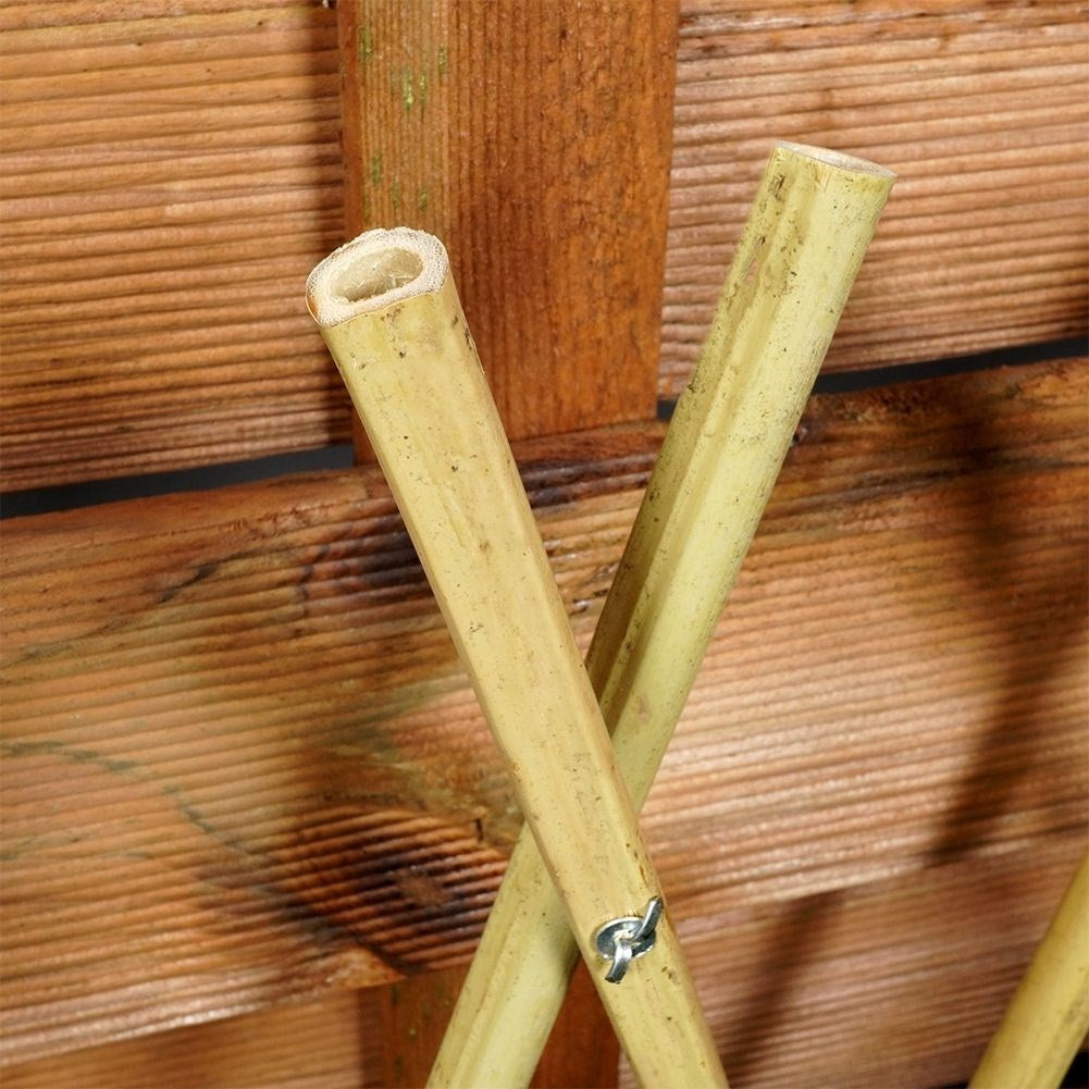 Retractable bamboo trellis for climbing plants in the garden