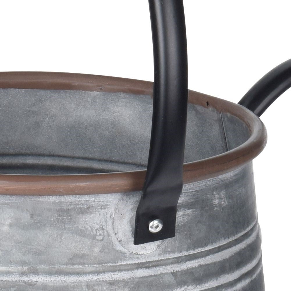 Retro decorative watering can for garden and balcony