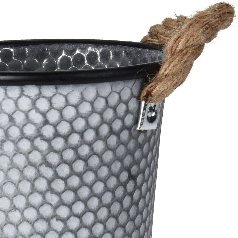 Retro style metal pot with jute rope handle, for indoor/outdoor use